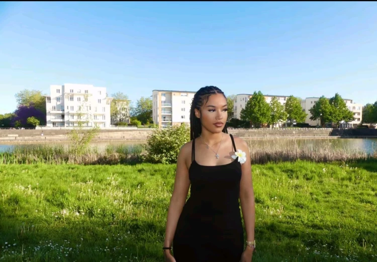 25243.jpg