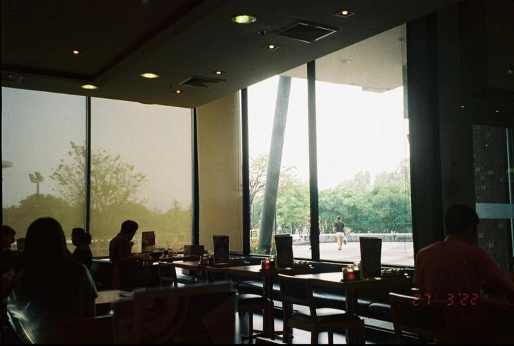 37352.jpg